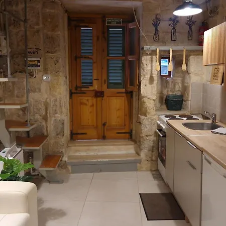 Case de vacanță No 16- Charming In Centre